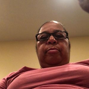 Meet your Posher, Carmelle